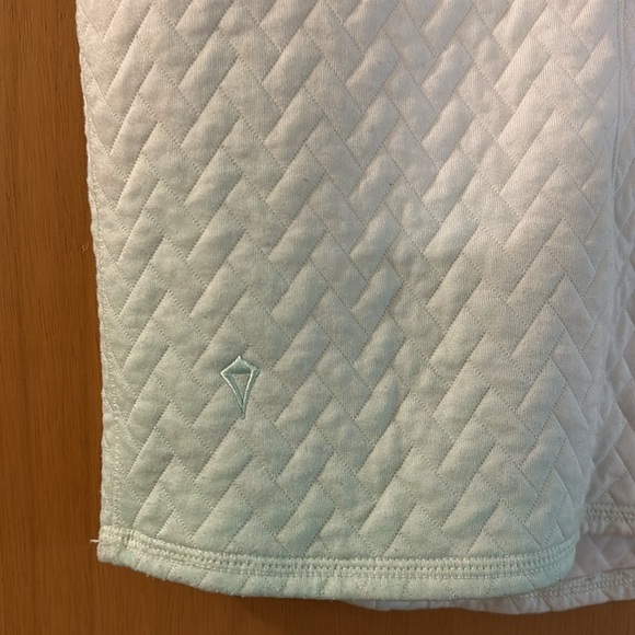 Lululemon Ivivva Kids Girls Quilted Short Sleeve Top Mint Green White Size 7 - Picture 8 of 8